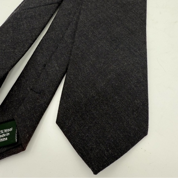 J Crew Factory 100% Wool The Narrow Tie Gray 2.5” Total length 60” - Picture 3 of 5